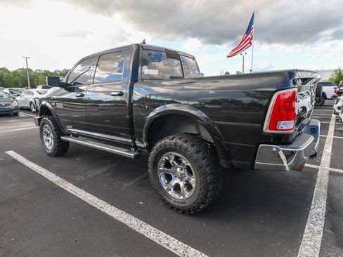 Used 2017 RAM 1500 Laramie w/ Convenience Group AWD/4WD image 3