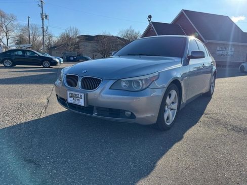 Used 2007 BMW 525xi Sedan image 11