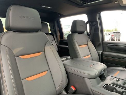 Used 2024 GMC Sierra 2500 AT4 w/ AT4 Premium Plus Package AWD/4WD image 35