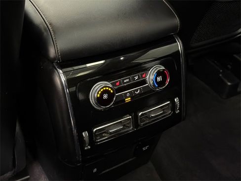 Used 2023 Lincoln Aviator AWD w/ Premium Package image 19