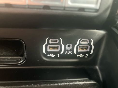 Used 2024 RAM 2500 Limited AWD/4WD image 31
