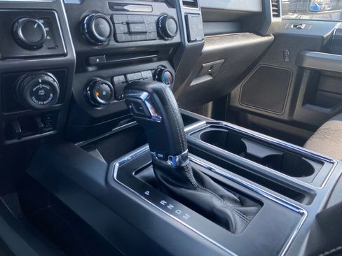 Used 2018 Ford F150 XLT w/ Equipment Group 301A Mid AWD/4WD image 28