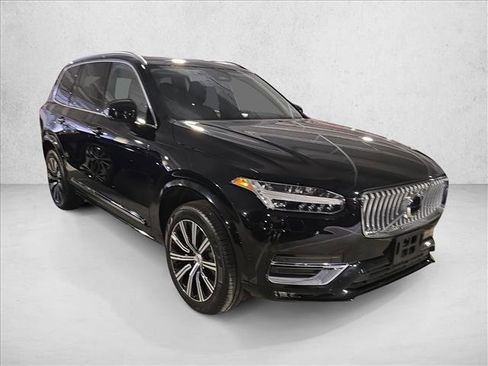 Used 2024 Volvo XC90 B6 Plus w/ Protection Package Premier image 3
