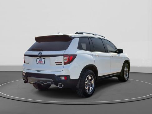 Used 2023 Honda Passport TrailSport image 5