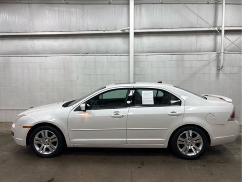 Used 2009 Ford Fusion SEL image 5