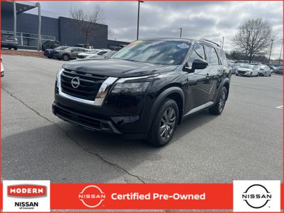 Certified 2025 Nissan Pathfinder SV