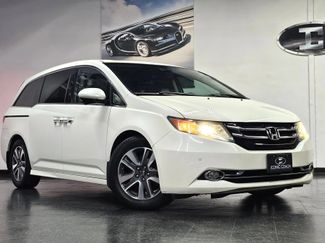 Used 2016 Honda Odyssey Touring video 1