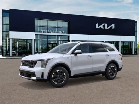 New 2026 Kia Sorento S image 3