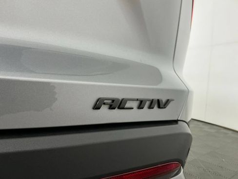 Used 2025 Chevrolet Equinox ACTIV w/ Safety and Technology Package FWD image 31