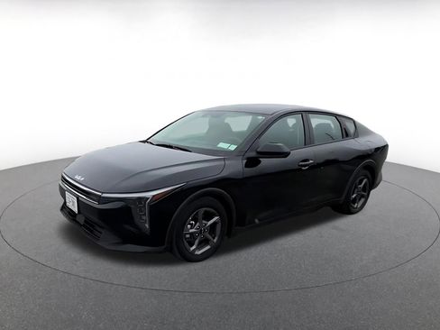 Used 2025 Kia K4 FWD image 8