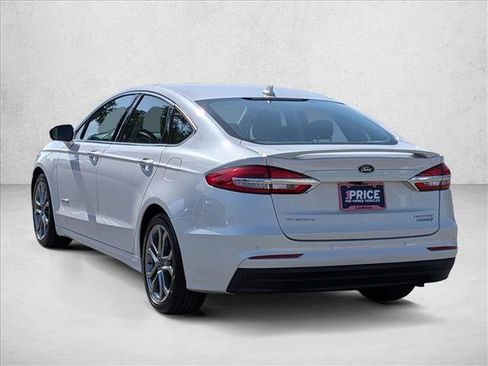 Used 2019 Ford Fusion Titanium FWD image 8