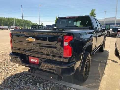 Used 2024 Chevrolet Silverado 2500 High Country w/ High Country Premium Package AWD/4WD image 7