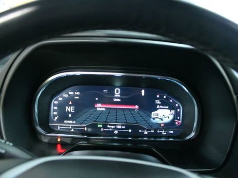 Used 2023 GMC Yukon XL SLT w/ SLT Luxury Package image 18