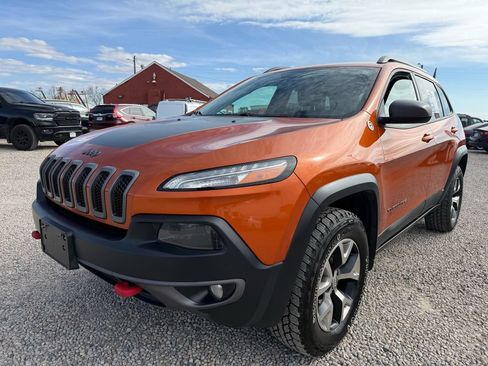 Used 2015 Jeep Cherokee Trailhawk w/ Trailer Tow Group AWD/4WD image 4