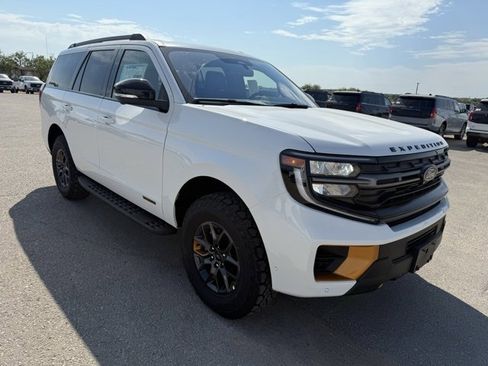 New 2025 Ford Expedition Tremor image 1
