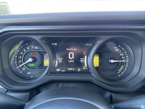 Used 2024 Jeep Wrangler Unlimited w/ Convenience Group image 23