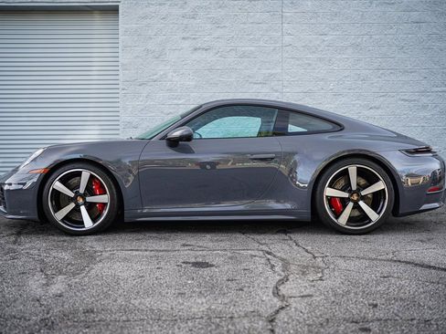 Used 2025 Porsche 911 Carrera S image 9