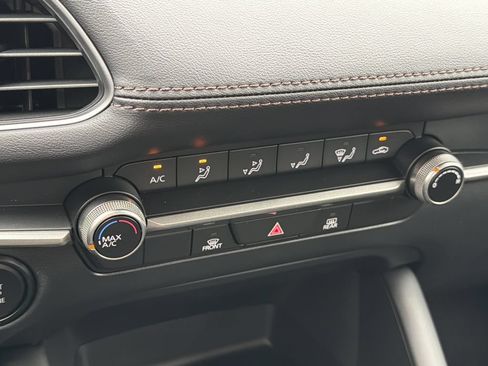 New 2026 MAZDA MAZDA3 s FWD image 19