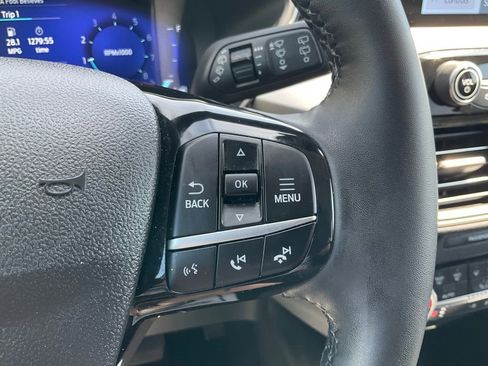 Used 2022 Ford Escape SEL w/ Technology Package AWD/4WD image 7
