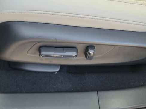 New 2026 Honda HR-V EX-L image 23