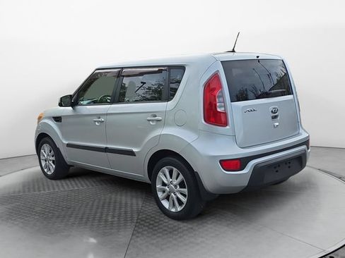 Used 2013 Kia Soul + w/ Audio Pkg FWD image 3