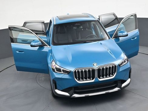 Used 2025 BMW X1 xDrive28i w/ Convenience Package image 40