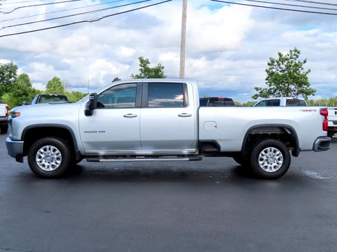 Used 2021 Chevrolet Silverado 3500 LT image 3