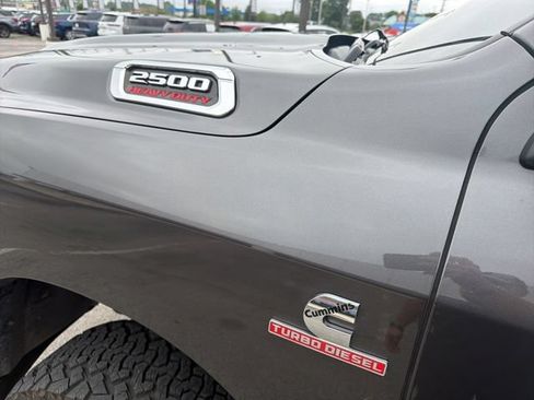 Used 2022 RAM 2500 Big Horn w/ Level A Equipment Group AWD/4WD image 11