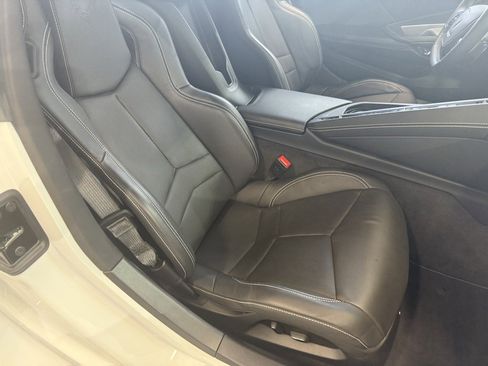 Used 2025 Chevrolet Corvette Stingray Coupe w/ 1LT image 34