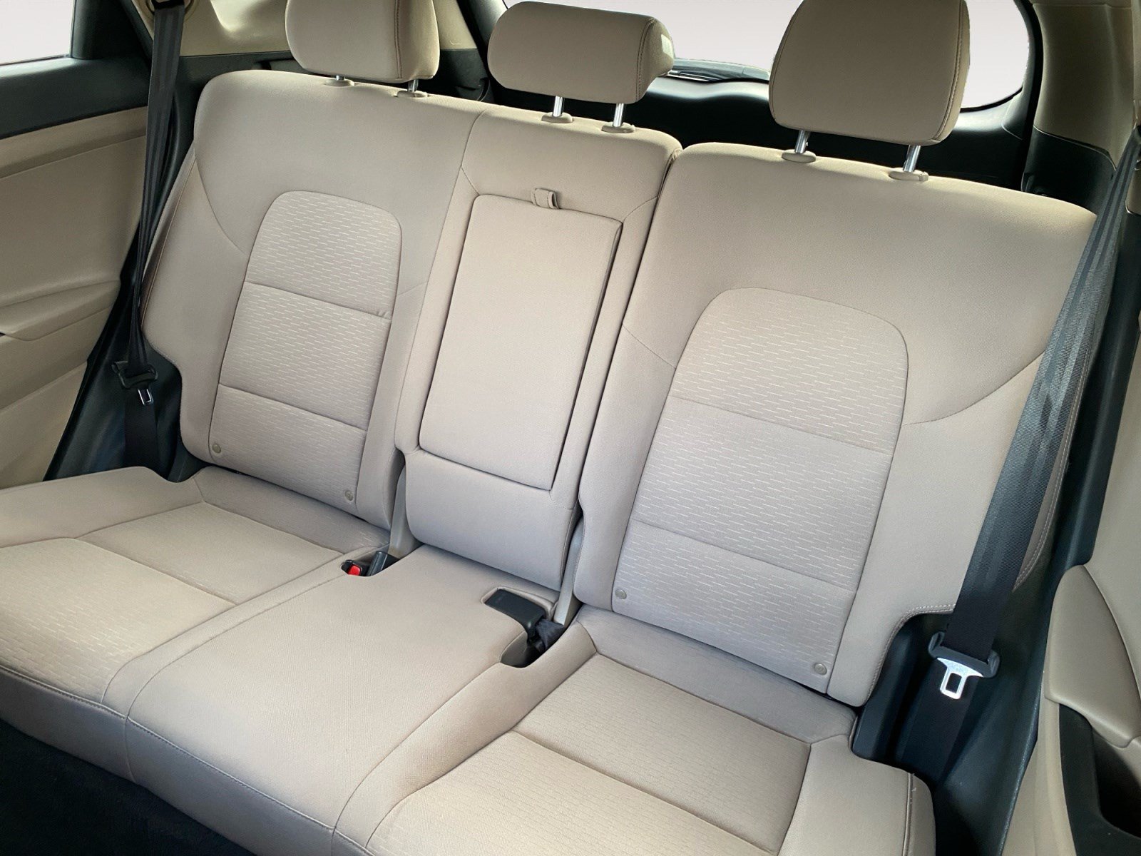 Used 2020 Hyundai Tucson Sport FWD image 14