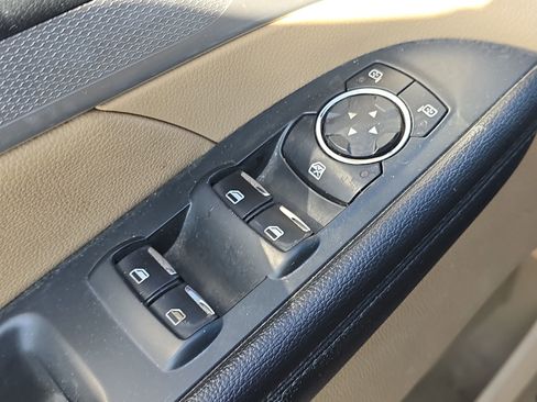 Used 2016 Ford Explorer XLT w/ Equipment Group 202A image 12