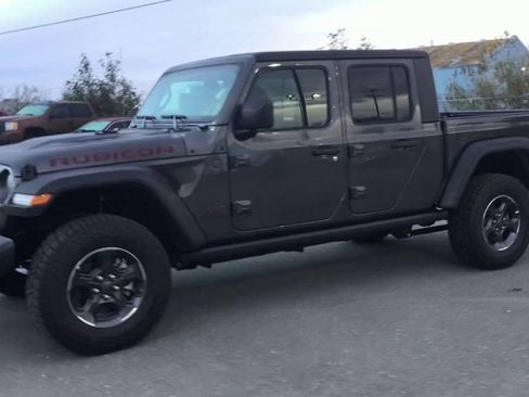 Used 2023 Jeep Gladiator Rubicon w/ LED Lighting Group AWD/4WD image 4