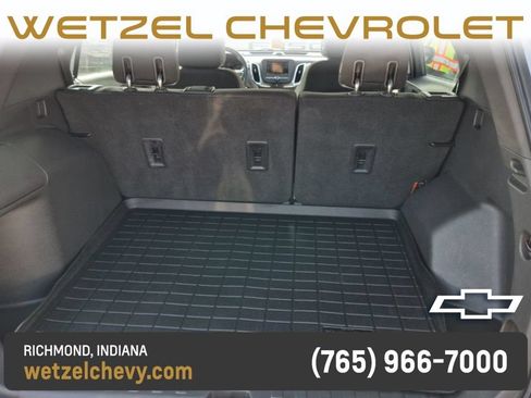 Used 2020 Chevrolet Equinox LS AWD/4WD image 4