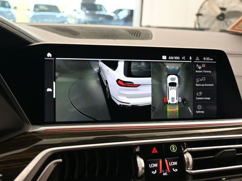 Used 2020 BMW X7 xDrive40i w/ Premium Package AWD/4WD image 20