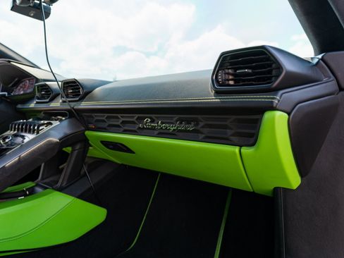 Used 2017 Lamborghini Huracan LP 580-2 RWD image 29