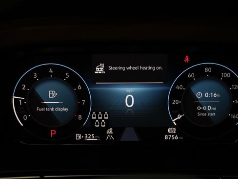 Used 2025 Volkswagen Atlas SE w/ Black Wheel Package image 7