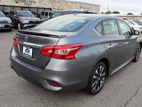Used 2019 Nissan Sentra SR FWD image 7