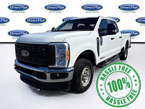 Used 2023 Ford F250 XL w/ FX4 Off-Road Package image 3