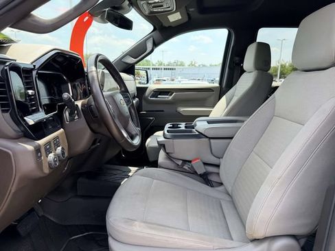 Used 2024 Chevrolet Silverado 1500 LT w/ Safety Package AWD/4WD image 16