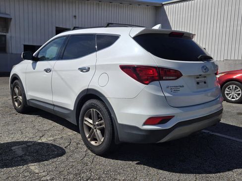 Used 2018 Hyundai Santa Fe Sport w/ 2.4L Value Package 02 FWD image 6