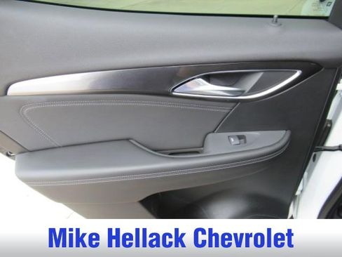 Used 2025 Buick Envision Preferred AWD/4WD image 17