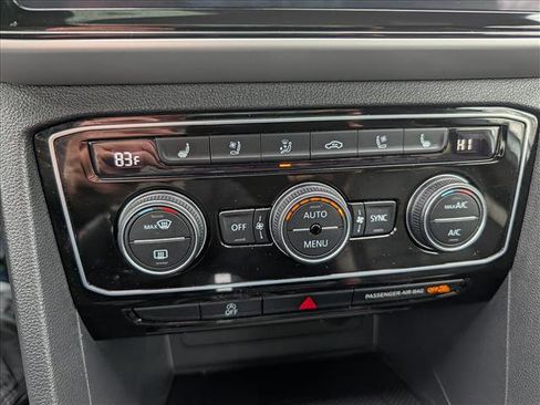 Used 2023 Volkswagen Atlas Cross Sport SEL Premium R-Line image 39