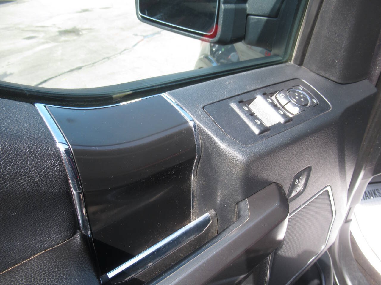 Used 2019 Ford F150 Lariat AWD/4WD image 19