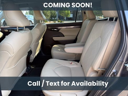 Used 2022 Toyota Highlander Platinum AWD/4WD image 9