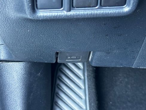 Used 2020 Toyota C-HR XLE image 52