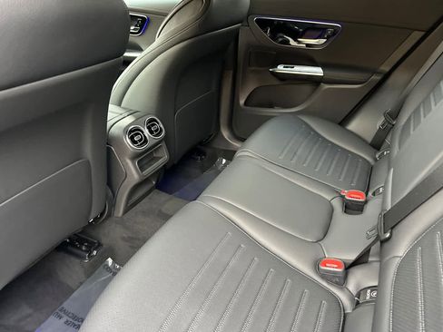 New 2026 Mercedes-Benz GLC 300 4MATIC image 11