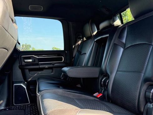 Used 2022 RAM 2500 Laramie w/ Night Edition AWD/4WD image 33