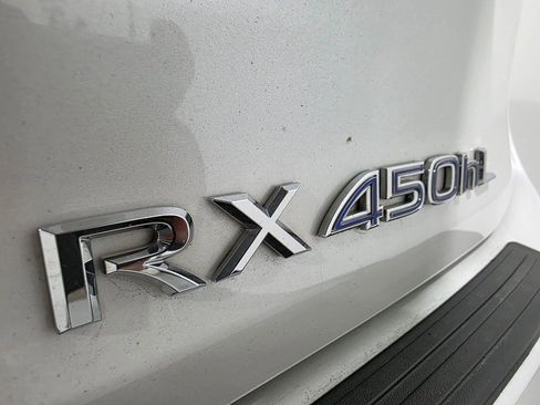 Used 2022 Lexus RX 450hL AWD w/ Premium Package image 38