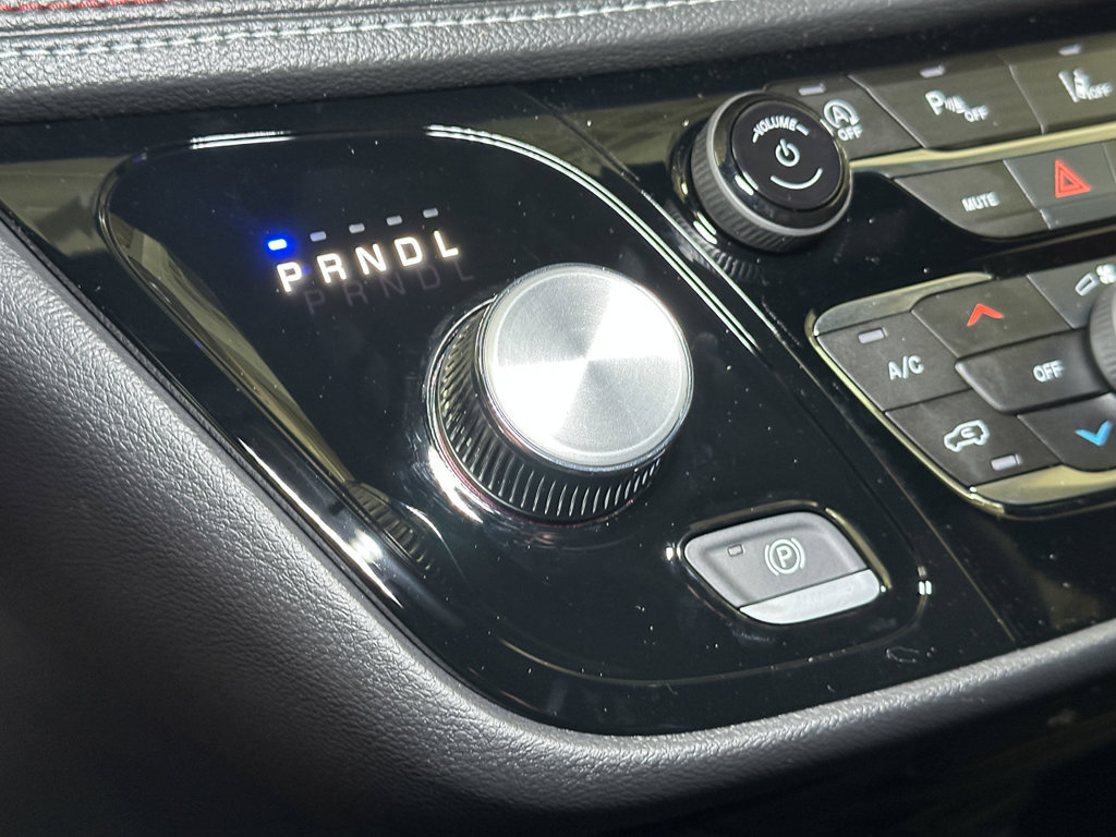 New 2027 Chrysler Pacifica Select AWD/4WD image 29