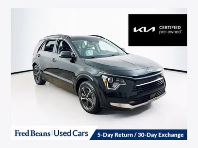 Used 2023 Kia Niro SX